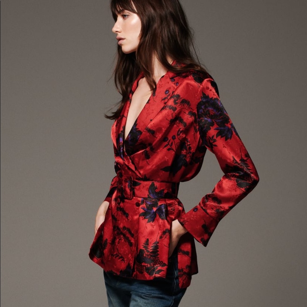 NWT- Zara Shirt Belted Print Blouse Red